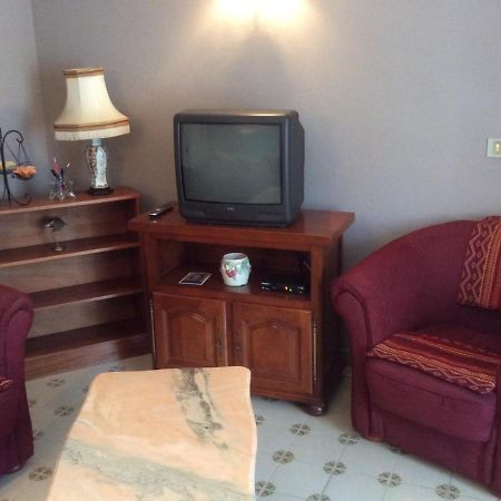 Stazzona Apartment Luaran gambar